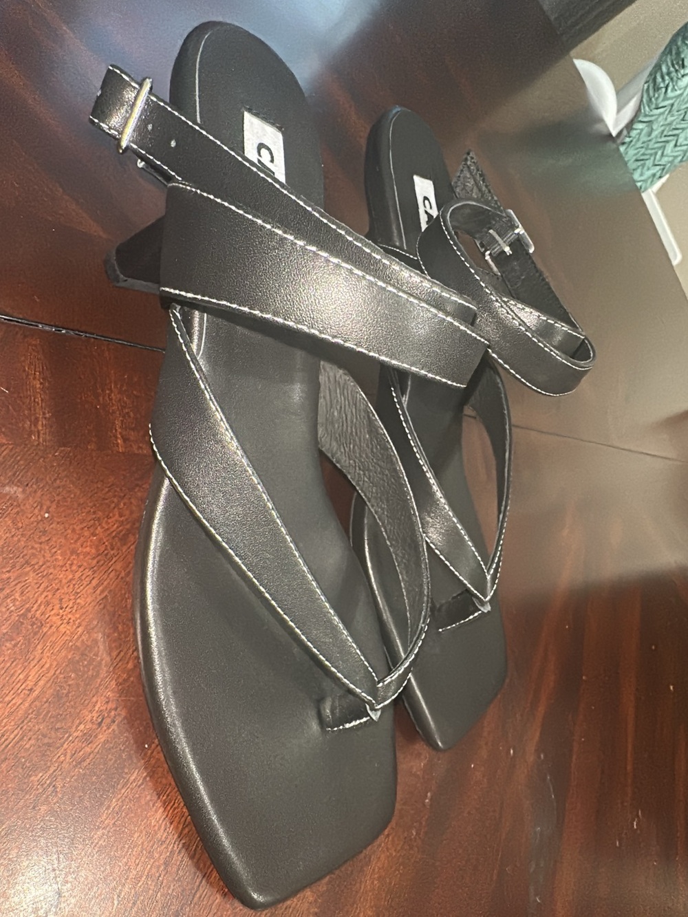 Black Strappy Square-Toe Sandals with Ankle Buckle (shoe25)